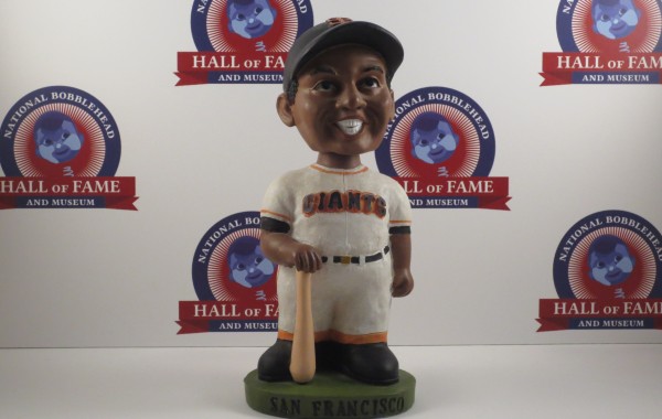 Willie Mays – 1999 Giants Giveaway